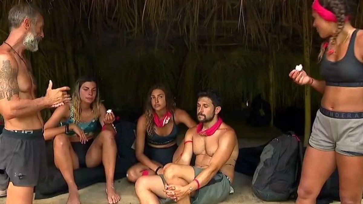 Survivor 5: «Κάποιοι τον βάζουν να...» - Τα καρφιά της Σταυρούλας για το ήθος των Μπλε