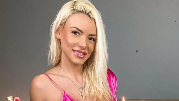 Με νέο πρόσωπο η Στέλλα Μιζεράκη μετά τις πλαστικές - Τεράστια η αλλαγή στην εικόνα της