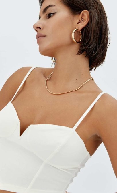 Άσπρο top από τα Stradivarius