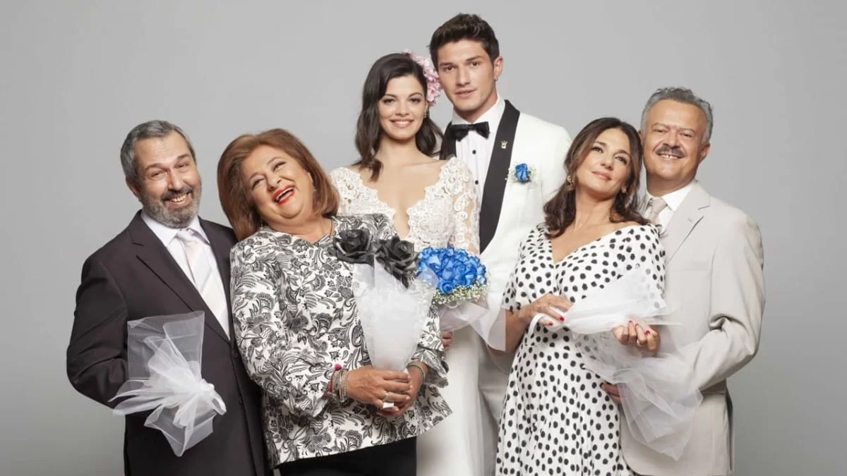 Συμπέθεροι από τα Τίρανα: Αυτά είναι τα δύο νέα πρόσωπα που εισβάλλουν στη σειρά