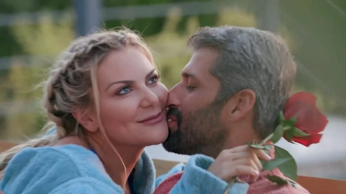 Επιστρέφει στην Ελλάδα 4 μήνες μετά το The Bachelor - Ξανά μαζί με τον Αλέξη Παππά η Αθηνά New York;