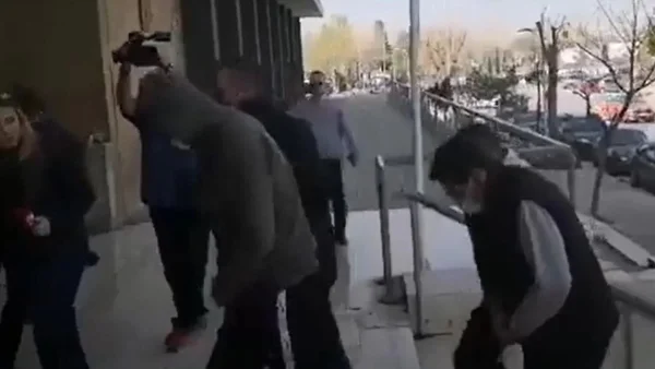 Τραγωδία Εύοσμος: Στον εισαγγελέα οδηγήθηκε ο 15χρονος που πυροβόλησε κατά λάθος τον φίλο του