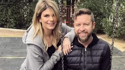 Η γυναίκα του Βαρδή μπήκε στην κουζίνα με τα παιδάκια τους - Έφτιαξαν πασχαλινά κουλουράκια