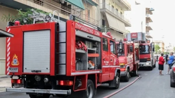 Φωτιά σε σπίτι στο Λουτράκι - Απεγκλωβίστηκε ηλικιωμένη