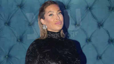 Αμαρυλλίς: "Έλιωσε" το Instagram με την πρώτη ανάρτηση αγκαλιά με τον τριών μηνών γιο της