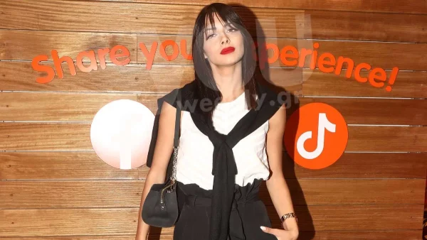 Άννα Μπεζάν: Πόζαρε με φουσκωμένη κοιλίτσα στον πέμπτο μήνα της εγκυμοσύνης της