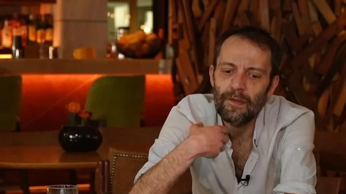 «Μετά την απόπειρα, τη νοσηλεία και...» - Ο Αύγουστος Κορτώ αποκαλύπτει σε μία σπάνια συνέντευξη