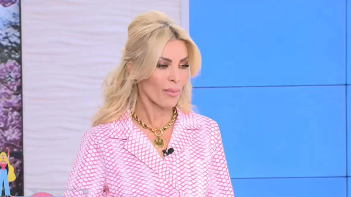 «Θα ξεκινήσουμε με μια πολύ δυσάρεστη είδηση...» - Θλιμμένη η Κατερίνα Καινούργιου στον αέρα του ALPHA