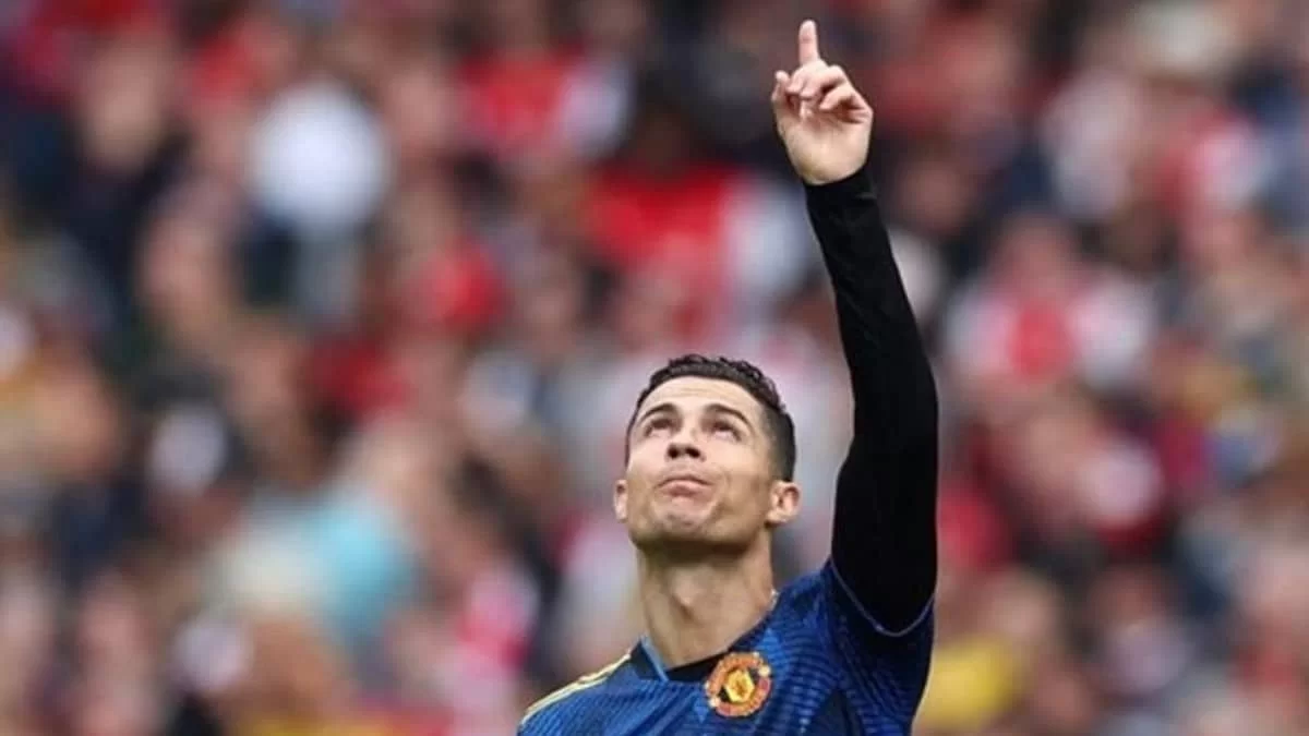 Ρίγη συγκίνησης: Η ανάρτηση του Κριστιάνο Ρονάλντο με την νεογέννητη κόρη του μετά τον χαμό του γιου του