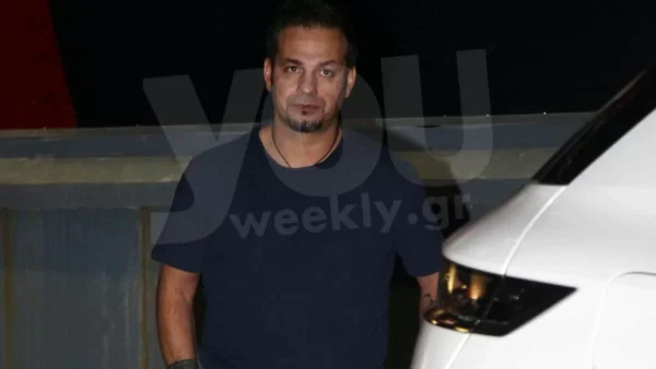 Άλλη ξανθιά του χρέωναν με άλλη ξανθιά τελικά είναι σε σχέση - Τα καυτά φιλιά του Ντέμη Νικολαΐδη σε ταβέρνα