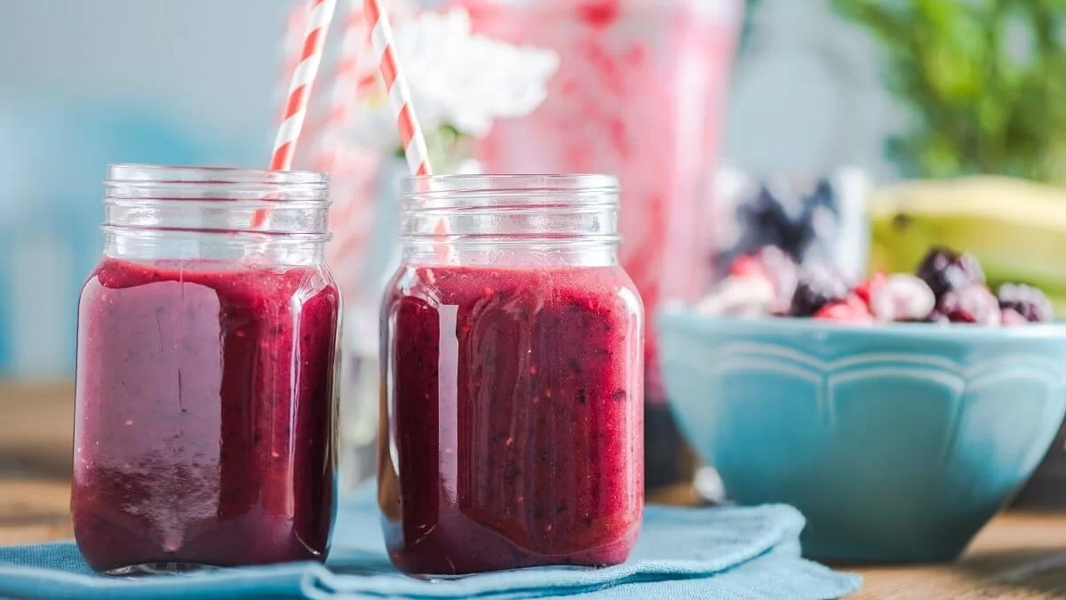 Αποτοξίνωση μέσα σε 10 λεπτά - Άλλαξε το σώμα σου με το smoothie με 4 φρούτα, σπόρους chia και...