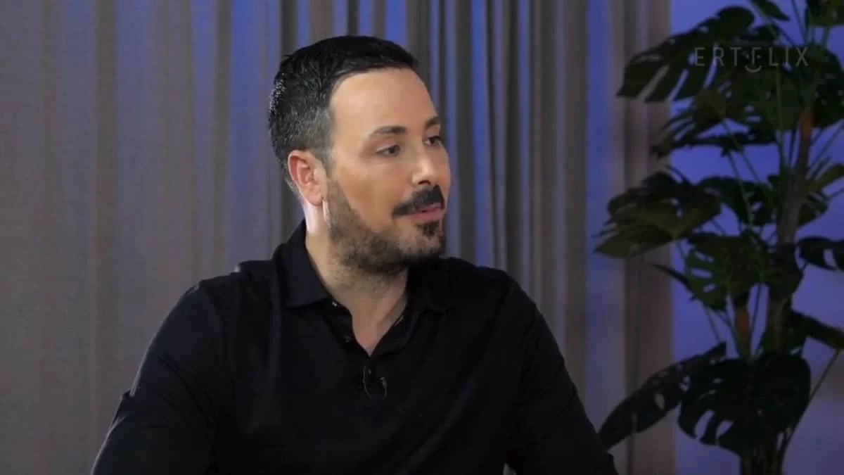 Συγκλονίζει ο Πέτρος Κουσουλός με την σπάνια αποκάλυψή του - «Έμαθα ότι η γυναίκα μου είναι έγκυος ενώ νοσηλευόταν»