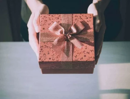 Εορτολόγιο: Ποιοι γιορτάζουν σήμερα, Πέμπτη 12 Μαΐου;