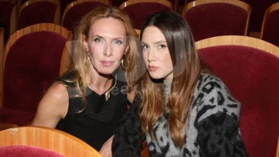 Η Εβελίνα Παπούλια "γκρέμισε" το instagram με την κούκλα κόρη της, Αφροδίτη - Η ομοιότητα τους είναι συγκλονιστική