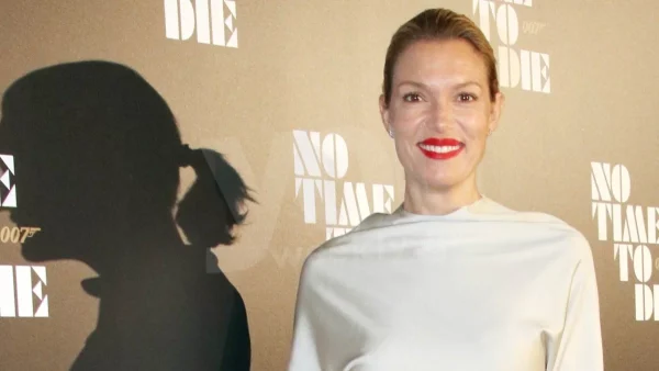 Αποθεώθηκε στις Κάννες - Το "καυτό" φόρεμα  της Βίκυς Καγιά αξίας 505 ευρώ που θα αφήσει εποχή