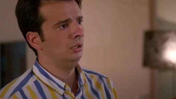 Σε ξένα χέρια: Ο Φεγκούδης θυσιάζεται για το Μάνο και είναι αντιμέτωπος με φυλάκιση