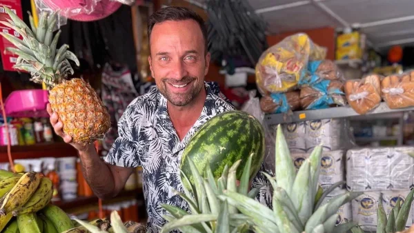 «Σούσουρο» στο διαδίκτυο - Η τρυφερή φωτογραφία των παιδιών του Γιώργου Λιανού στον Άγιο Δομίνικο