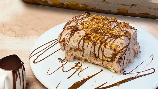 Δροσιστικό και εύκολο - Γλυκό ψυγείο με μπισκότα από την Αργυρώ Μπαρμπαρίγου