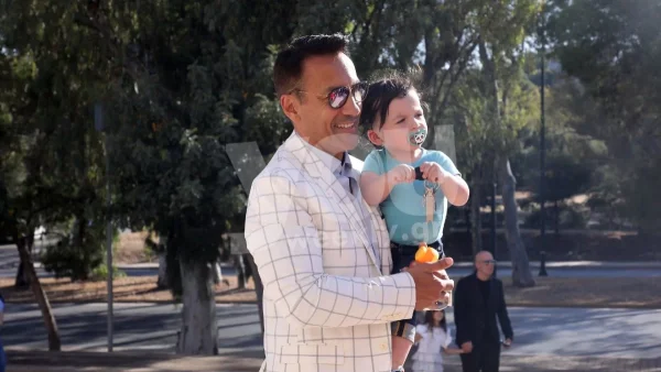 Σε πελάγη ευτυχίας ο Πέτρος Ίμβριος - Υπέρλαμπρός στη βάφτιση του γιου του