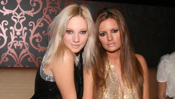 Μαυρομάλλα με πλούσια... ελέη - Πώς είναι και που εργάζεται σήμερα η αδερφή της Τζούλιας Αλεξανδράτου, Άρτεμις