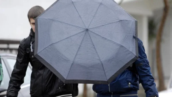 Καιρός 2/5: Βροχές και καταιγίδες σε σχεδόν όλη την Ελλάδα - Πτώση της θερμοκρασίας