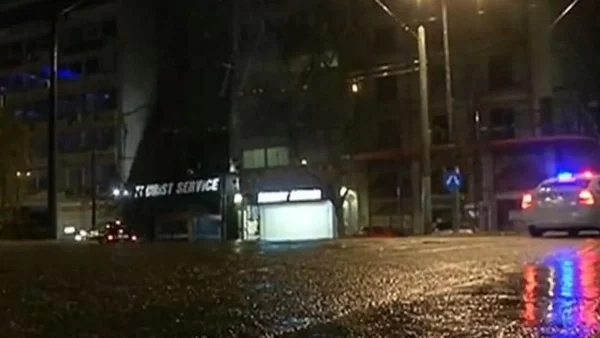 Ν.Φιλαδέλφεια:  20χρονος δέχθηκε θανατηφόρα επίθεση από 55χρονο - Χαροπαλεύει στην ενταντική