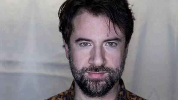 Συγκινεί ο Κωστής Μαραβέγιας με την ανάρτησή του - Η φωτογραφία με τα σημάδια της λεύκης πάνω του