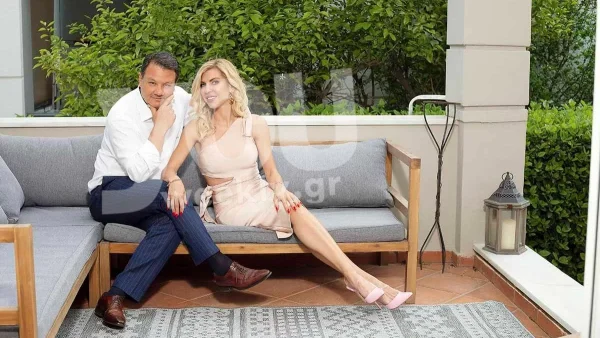 Απόστολος Λύτρας: Ο γνωστός ποινικολόγος φωτογραφίζεται με την γυναίκα του στο νέο τεύχος του YOU