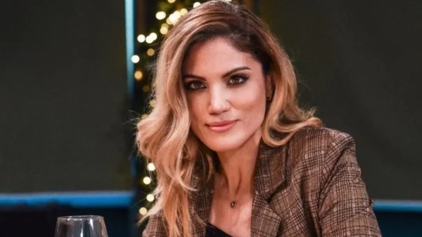 «Θα φοράμε ό,τι θέλουμε και δεν...» - Η στήριξη της Μαίρης Συνατσάκη στην Μπόμπα και η σπόντα για τον Ψινάκη