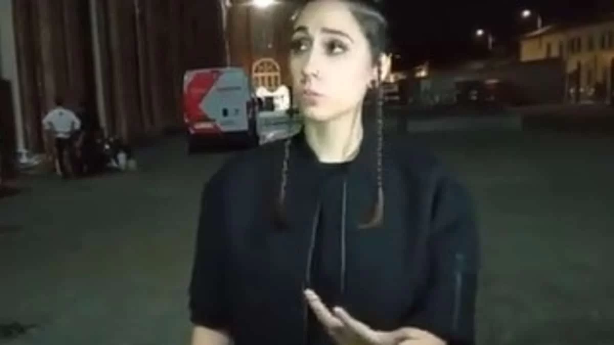 Eurovision 2022: Σάλος με την εκπρόσωπο της Β.Μακεδονίας - Πέταξε τη σημαία της χώρας της