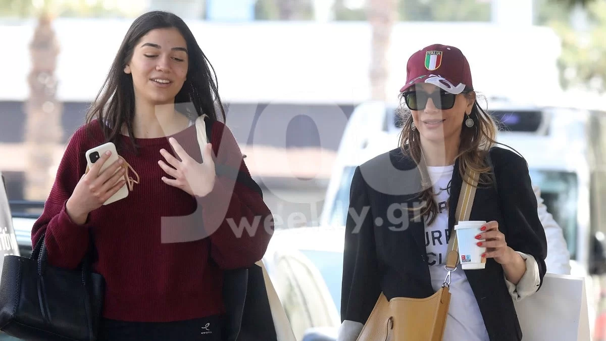 Φεύγει από την Ελλάδα η κόρη της Δέσποινας Βανδή - Δύσκολοι οι τελευταίοι μήνες για την τραγουδίστρια