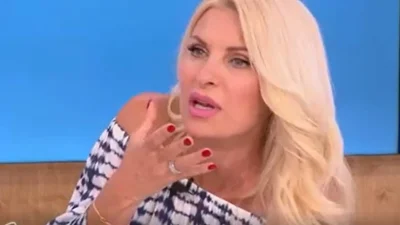 «Eγώ δουλεύω στην τηλεόραση, όχι η οικογένειά μου!» - "Καταπέλτης" η Ελένη Μενεγάκη στον αέρα της εκπομπής