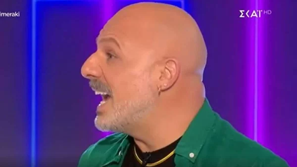 Έμεινε "κάγκελο" ο Μουτσινάς - Το δώρο που του έστειλε η Μαρία Ηλιάκη στο Καλό Μεσημεράκι