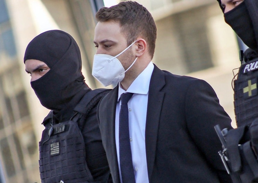 Για έπαρση και ναρκισσιστική διαταραχή του Μπάμπη Αναγνωστόπουλου έκανε λόγο η ψυχίατρος στην σημερινή 10/5 κατάθεσή της στην δίκη