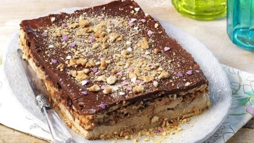 γλυκό ψυγείου Αργυρώ Μπαρμπαρίγου