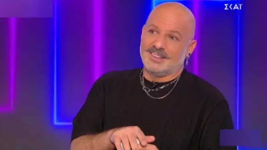 Νίκος Μουτσινάς