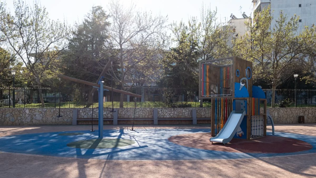 Εικόνες τρόμου σε παιδική χαρά των Εξαρχείων - Τραυματίστηκε 5χρονος