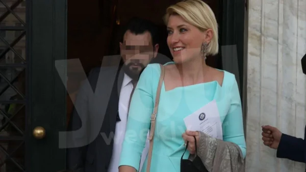 Έχει γίνει ολόκληρος άντρας - Η τρυφερή φωτογραφία της Σίας Κοσιώνη με τον γιο της Δημοσθένη