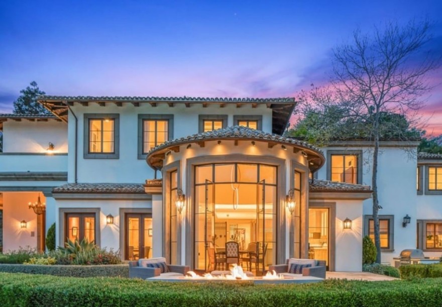 αντελ νεο σπιτι