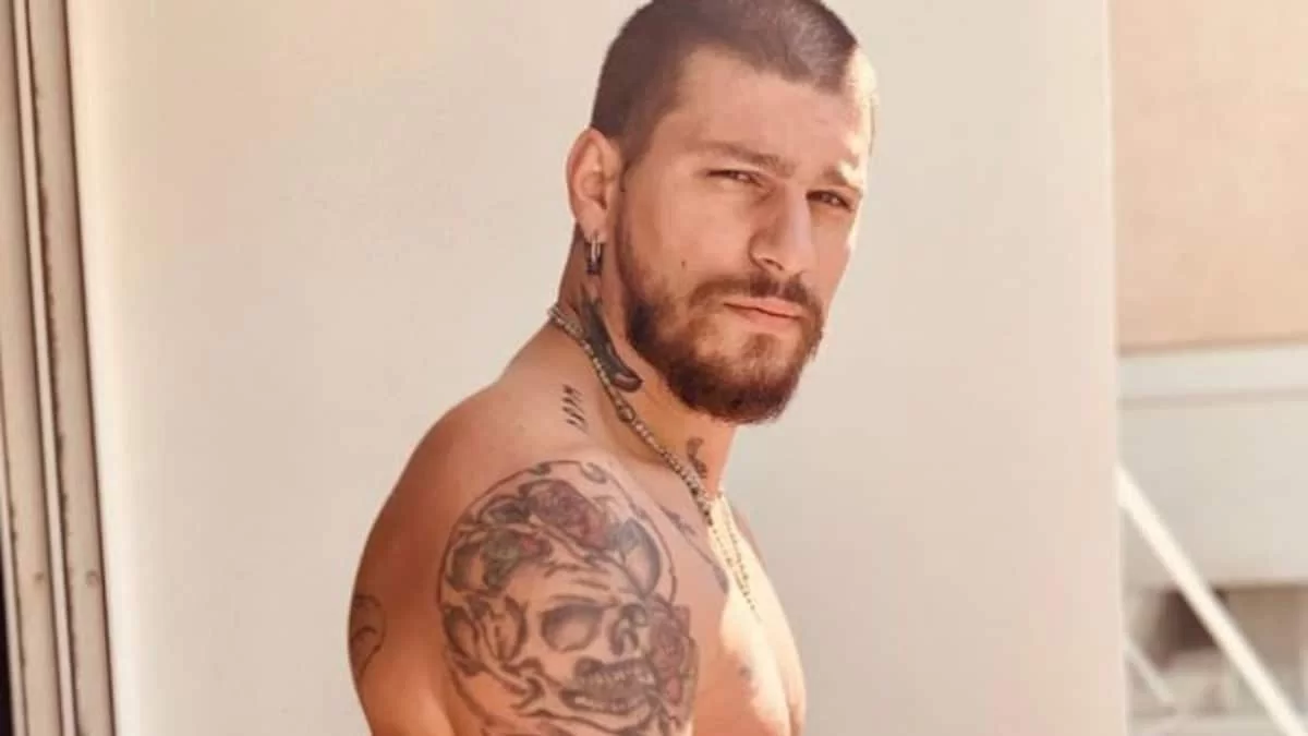 Στηβ Μιλάτος: Επέστρεψε στην δουλειά του μετά την καταγγελία βιασμού της 21χρονης από την Ρόδο