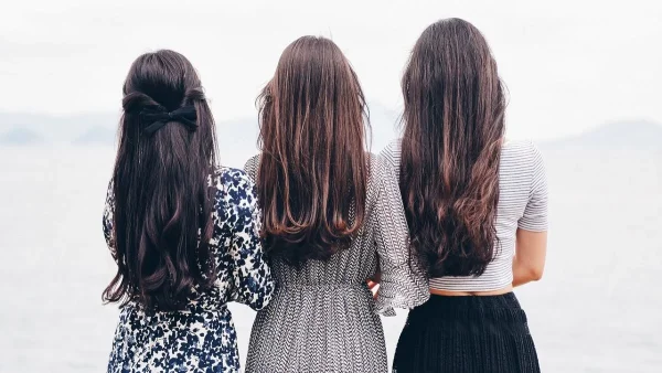 Happy Greek Summer: Τι να φορέσεις για να είσαι λαμπερή και άνετη όλες τις ώρες του καλοκαιριού