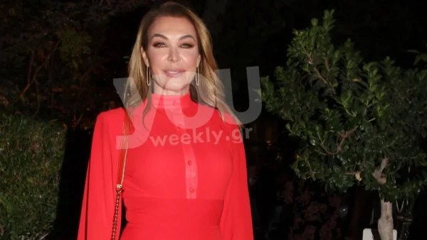 Ξανθιά και υπέρκομψη η μητέρα της Τατιάνας Στεφανίδου -  Αυτή είναι η πεθερά του Νίκου Ευαγγελάτου