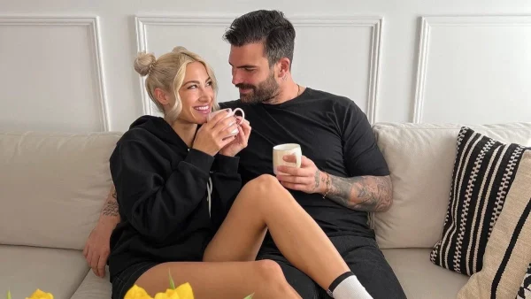 "Με την Ιωάννα Τούνη είμαστε..." - Έτοιμος να γίνει μπαμπάς ο Δημήτρης Αλεξάνδρου