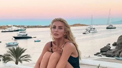 Μελαχρινή και κούκλα - Σπάνιες φωτογραφίες της μαμάς της Κατερίνας Καινούργιου