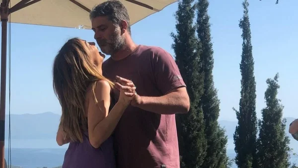 Παντρεύονται  Δέσποινα Βανδή - Βασίλης Μπισμπίκης! Έγινε η ανακοίνωση