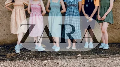 Έχει γίνει ανάρπαστο το ντραπέ φόρεμα από τα Zara με μόνο 16,99 ευρώ - Ξεπουλάει στο λεπτό