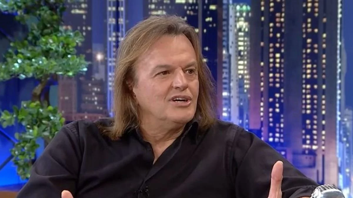 «Ήμασταν άτομα που δεν έμοιαζαν μεταξύ τους» - Ο Γιώργος Σαρρής αποκαλύπτει το λόγο που διαλύθηκαν οι Ζίγκ Ζαγκ