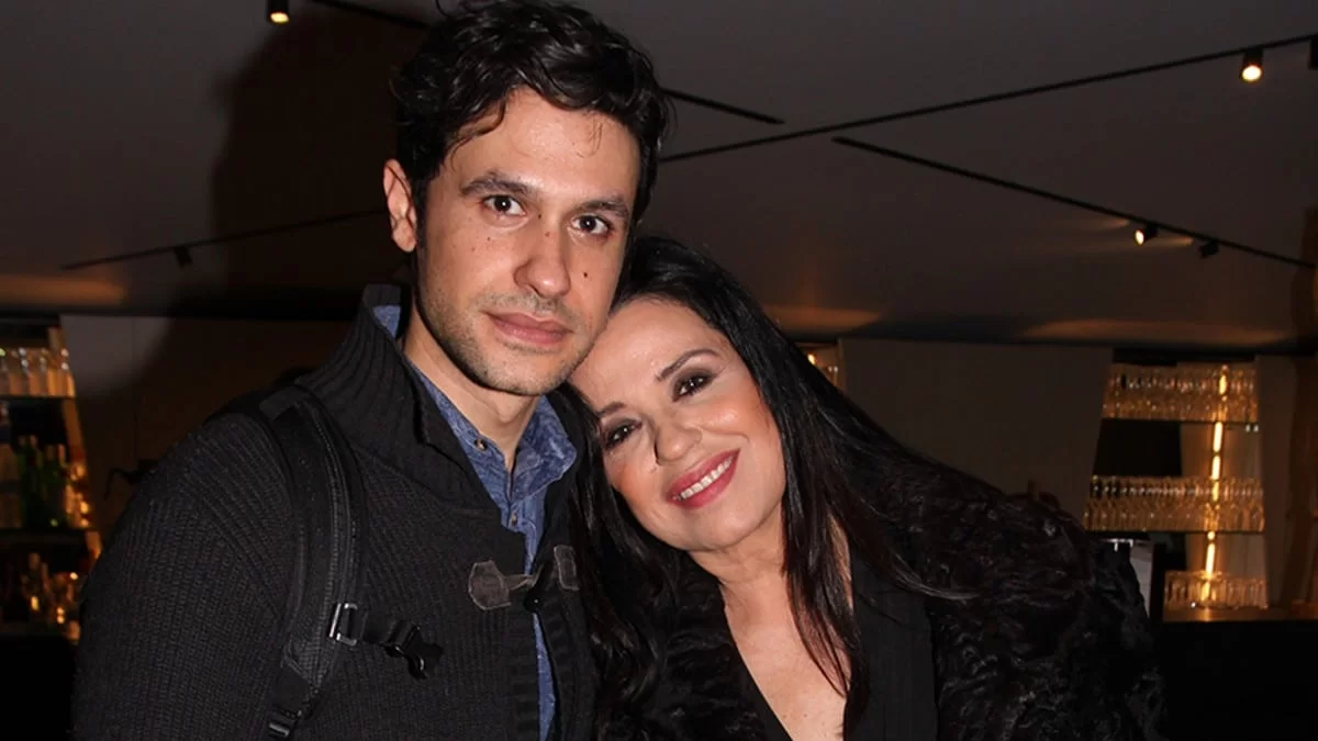 Η τρυφερή φωτογραφία της Τζομπανάκη με τον Αυγουστίδη που "έλιωσε" το Instagram