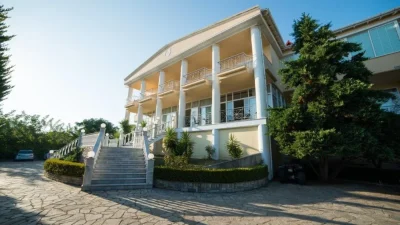 Ένα σύγχρονο, κομψό ξενοδοχείο για ήρεμες και ευχάριστες διακοπές στην πανέμορφη Λήμνο