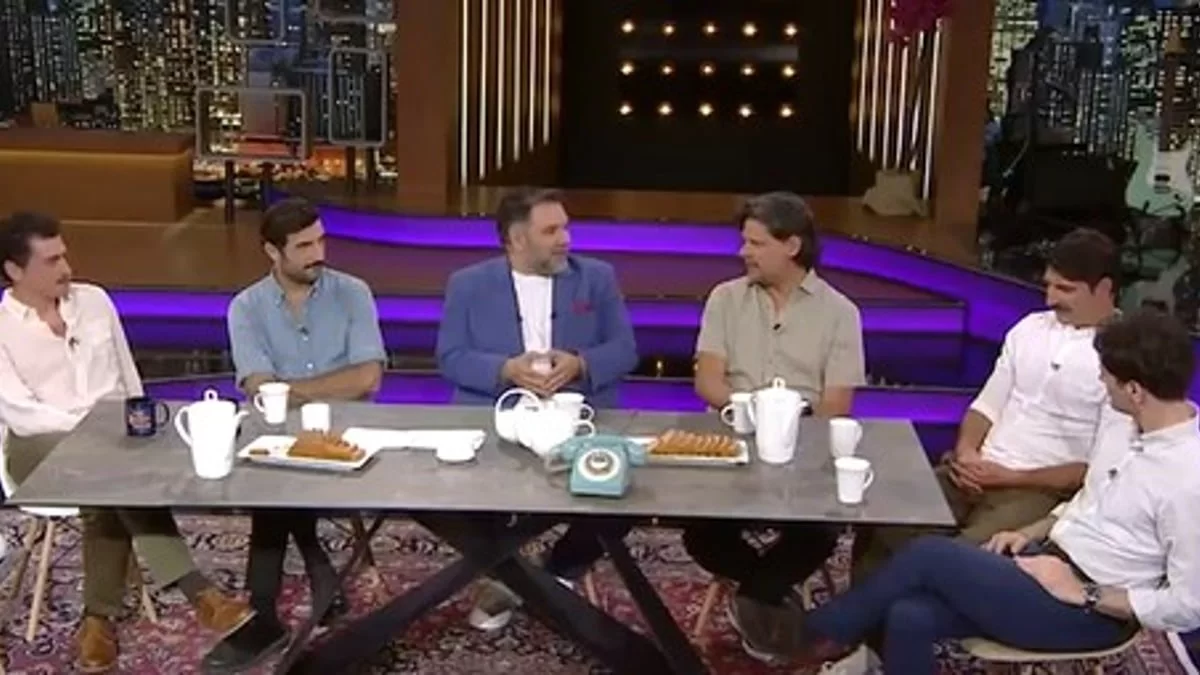 The 2night Show: Αυλαία παρέα με τις Άγριες Μέλισσες - Η συγκίνηση μετά από τόσα επεισόδια και το συγκλονιστικό φινάλε